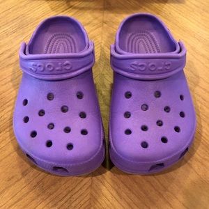 Crocs (classic)